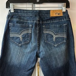 LIKE NEW YMI CROPPED CUFFED JEANS. SIZE 1. BLUE w/SILVER POCKET EMBROIDERY. EC.